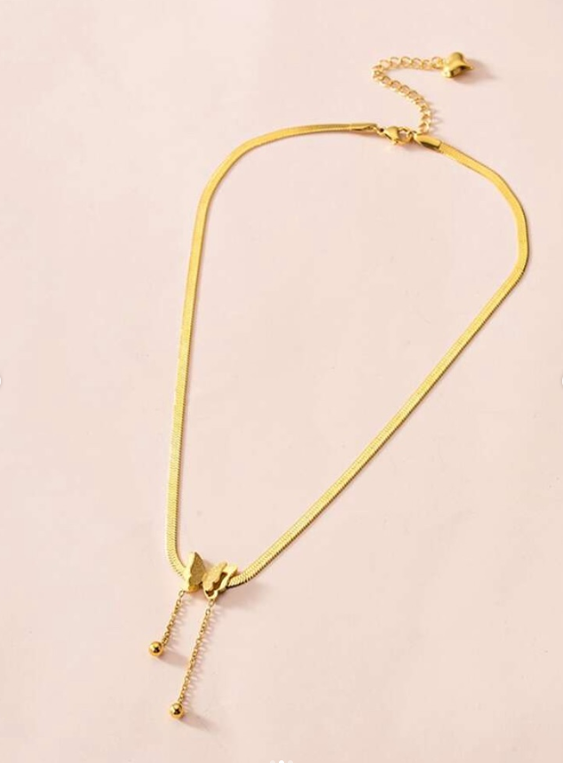 Dellgoo Butterfly Decor Necklace